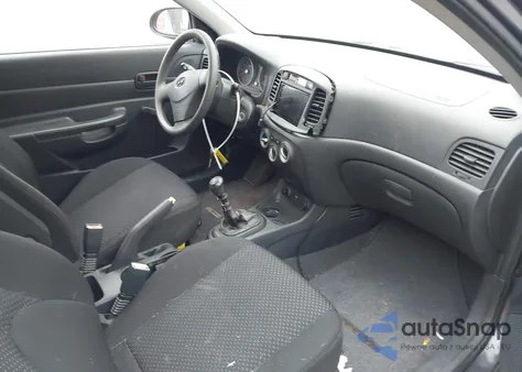 2009 Hyundai Accent Gs z USA, uszkodzony, nr VIN KMHCM36C19U110710